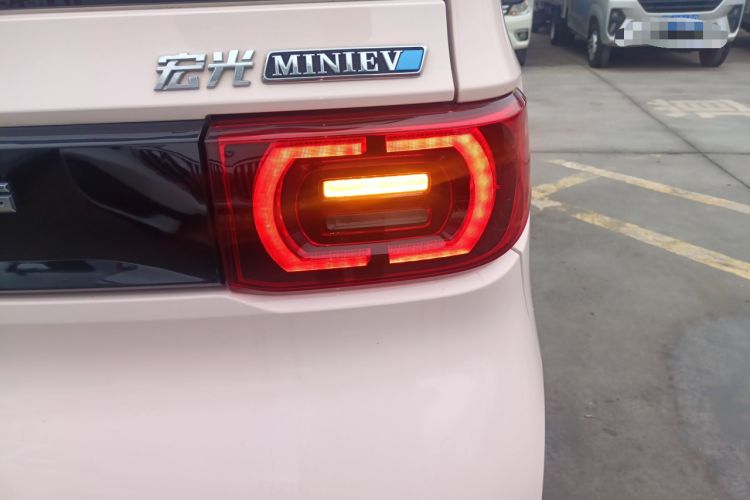 Used Wuling Hongguang MINIEV 2022 Macaron Premium Model – Lithium Iron Phosphate