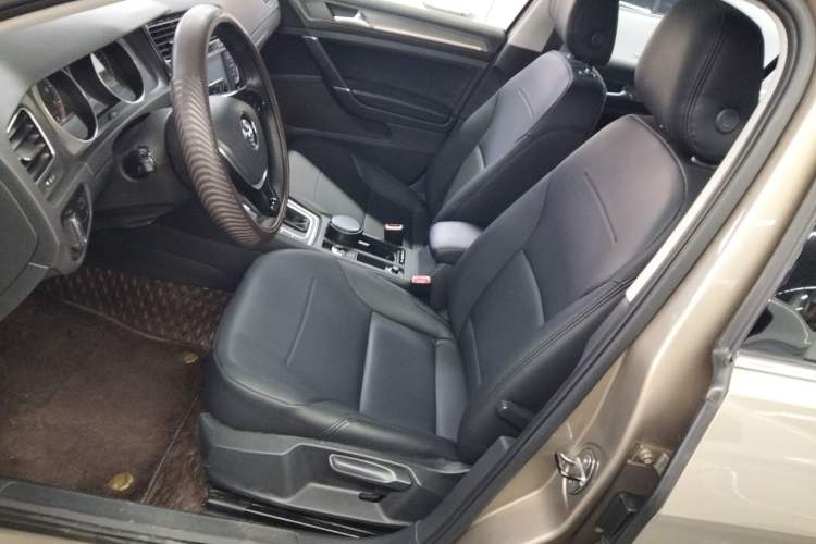 Used Volkswagen Golf 2014 1.6L Automatic Comfort Model