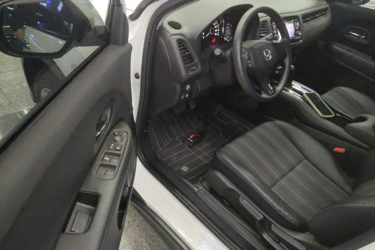 Used Honda Vezel 2017 1.8L CVT 2WD Elite Model
