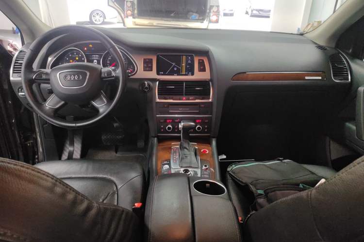 Used Audi Q7 2014 35 TFSI Ambition Edition