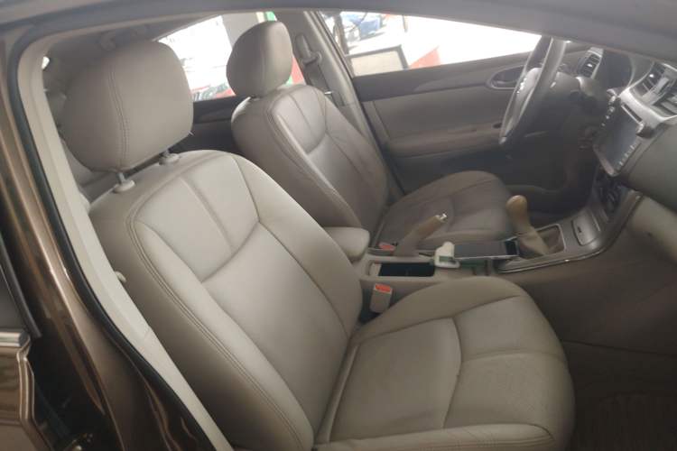 Used Nissan Sylphy 2012 1.6XE Manual Comfort Edition

