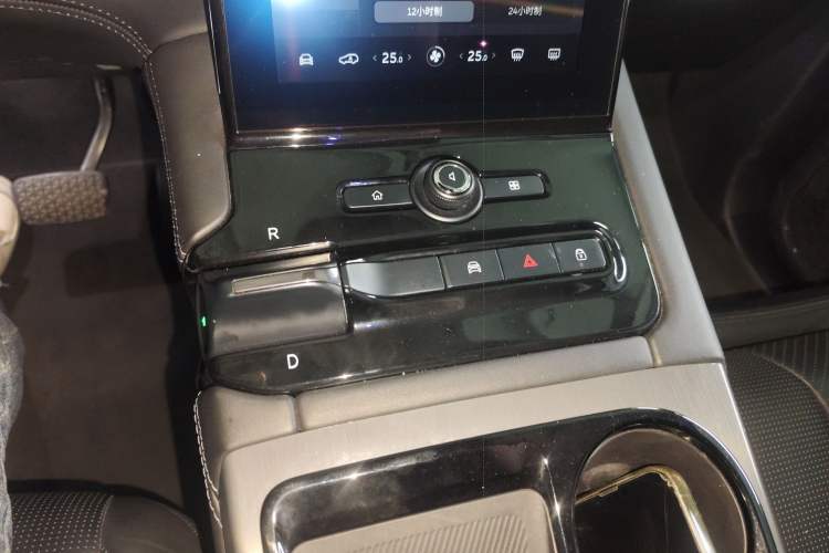 Used Nio ES8 2018 355 km Base Version 7-Seater Edition