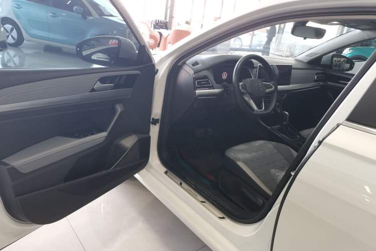 Used Volkswagen Lavida 2023 1.5L Automatic Full-Comfort Edition
