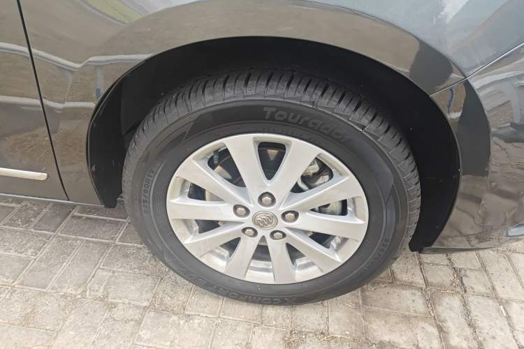 Used Buick GL8 2018 28T Luxury Model China VI Standard
