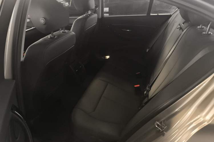 Used BMW 3 Series 2017 318i Fashion Model
