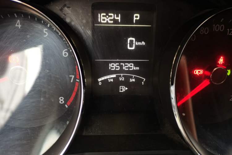 Used Volkswagen Lavida 2015 1.6L Automatic Comfort Edition
