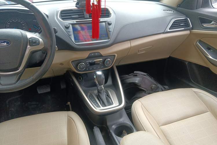 Used Ford Escort 2015 1.5L Automatic Fashion Model