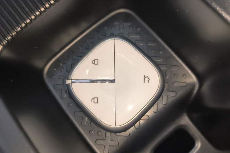 Used Wuling Bingo PLUS 2024 401 km Range 5-Seater Version