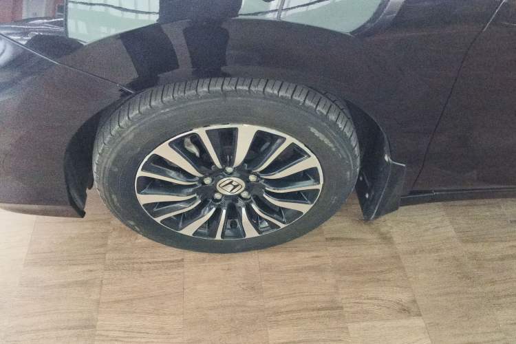 Used Honda Crider 2015 1.8L automatic comfort version