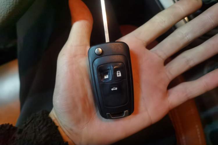 Used Chevrolet Cruze 2015 1.5L Classic SE MT
