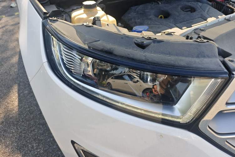 Used Ford Edge 2018 EcoBoost 245 Four-Wheel Drive Titanium 7-Seater
