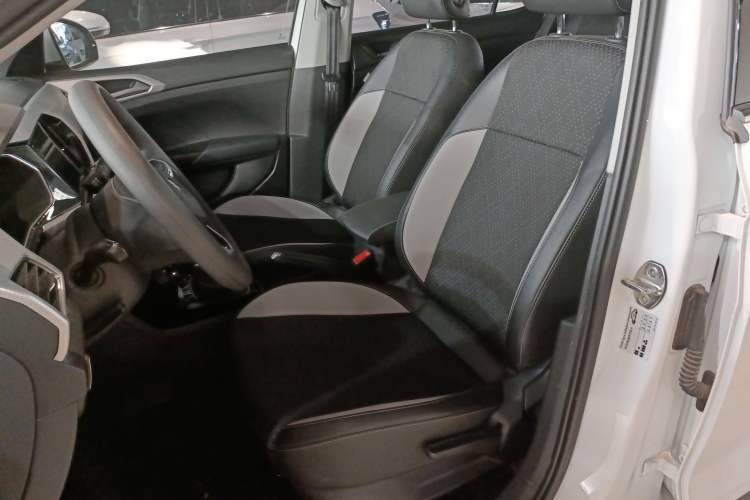 Used Volkswagen Tacqua 2023 200TSI DSG Joy-Connect Edition