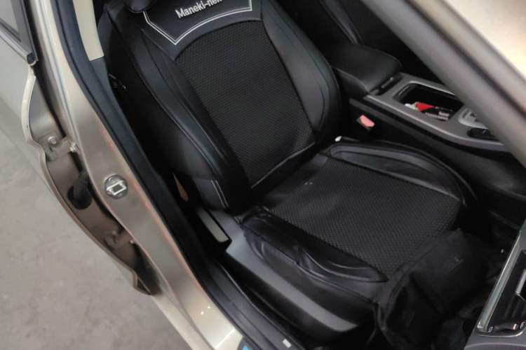 Used Geely Auto Emgrand GL 2018 1.4T DCT Elite Smart Connectivity Version
