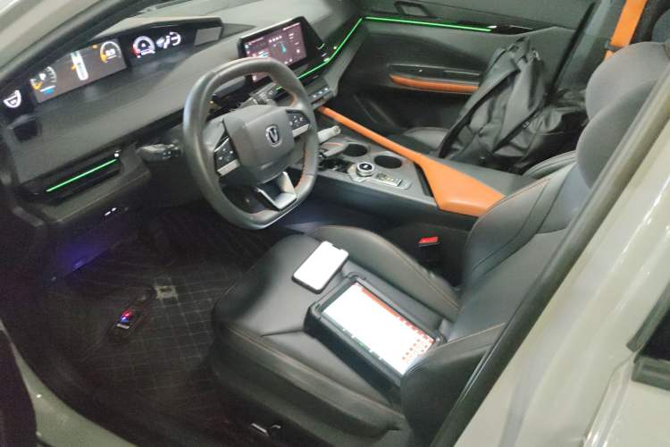 Used Changan UNI-V 2022 1.5T Prestige Version
