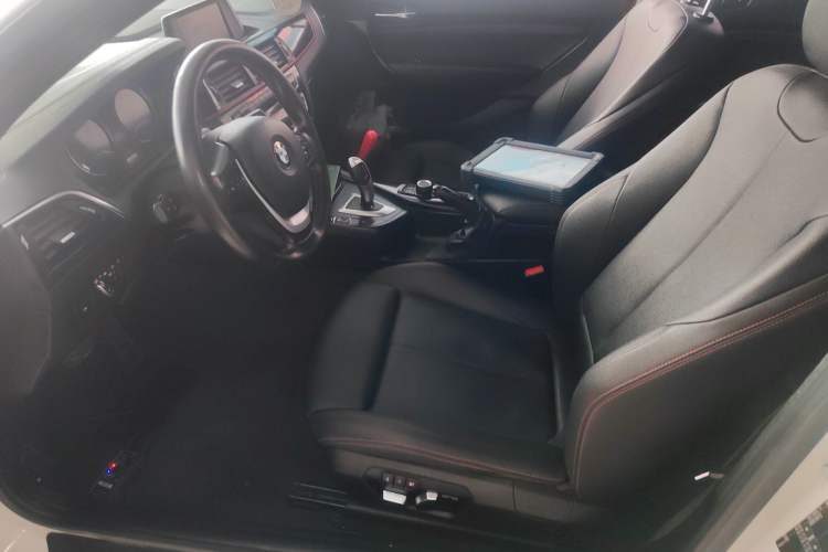 Used BMW 2 Series 2019 225i Convertible Coupe Sports Design Package
