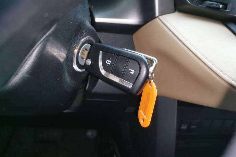 Used Toyota RAV4 2016 2.0L CVT Two-Wheel Drive Urban Edition China V Standard
