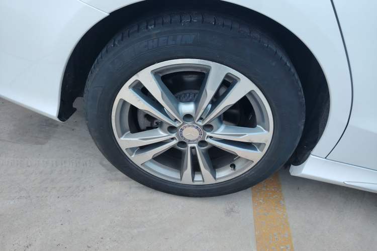 Used Mercedes-Benz C-Class 2017 Facelift C 200 L Sport Edition
