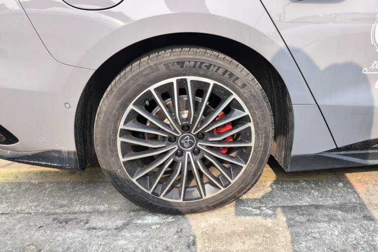 Used BYD Han 2025 EV Intelligent Driving Edition 701KM LiDAR Flagship Model