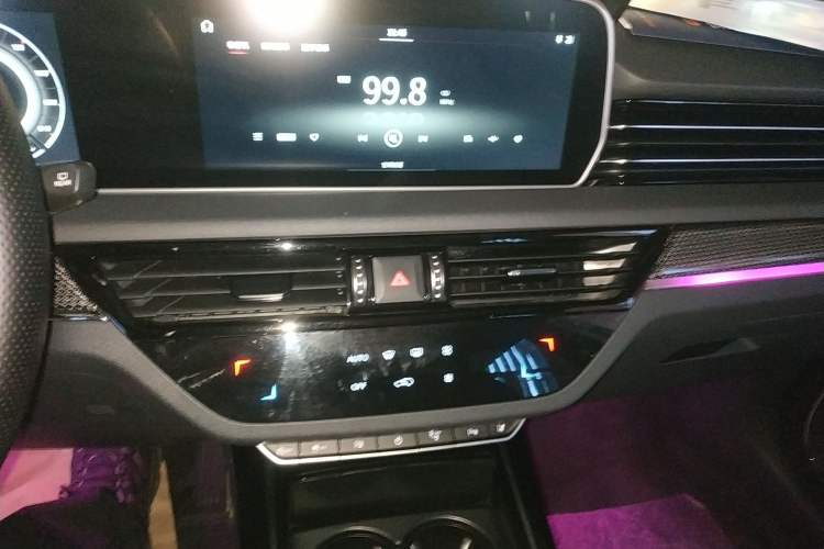 Used Hongqi HS5 2019 2.0T Smart Connect Flagship All-Wheel-Drive Version
