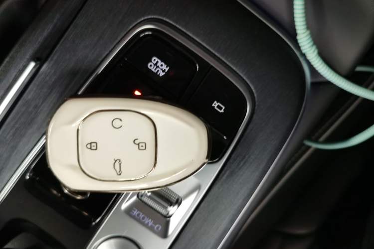 Used GAC Trumpchi GS8 2022 Linghang Series 2.0 TGDI Two-Wheel-Drive Luxury Smart Connectivity Version (7 Seats)
