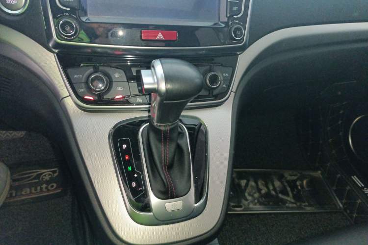 Used Haval H6 2015 Sport Edition 1.5T Automatic Two-Wheel Drive Luxury Model
