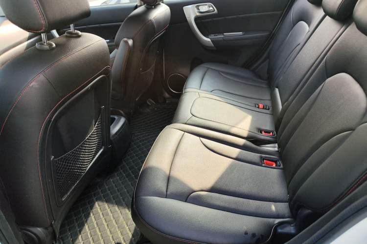 Used Haval H6 2016 Upgraded Model 1.5T Manual Two-Wheel Drive Urban Version