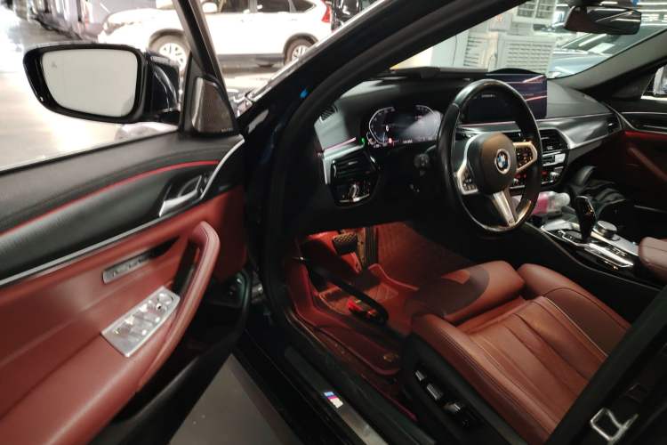 Used BMW 5 Series New Energy 2021 535Le Pioneer Edition M Sport Package
