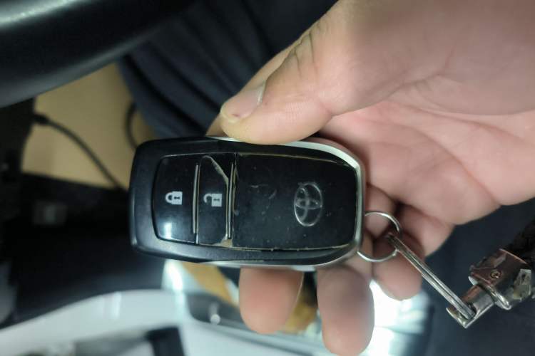 Used Toyota Highlander 2015 2.0T Four-Wheel Drive Luxury Edition 7-Seater