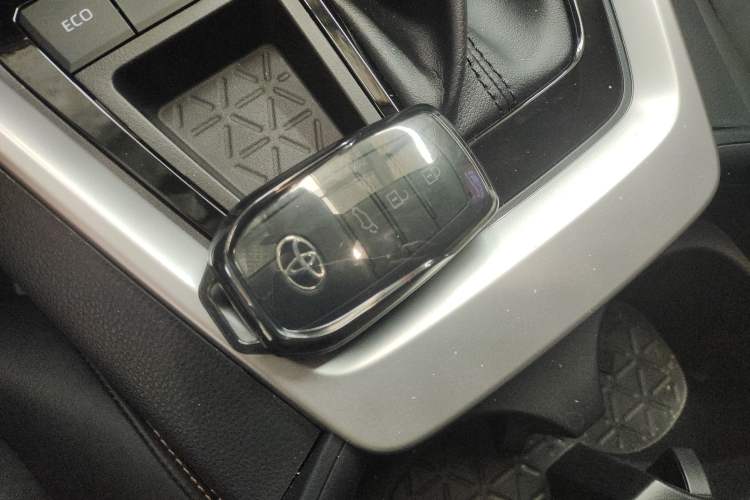 Used Toyota RAV4 2024 2.0L CVT Two-Wheel Drive Fashion Plus Edition