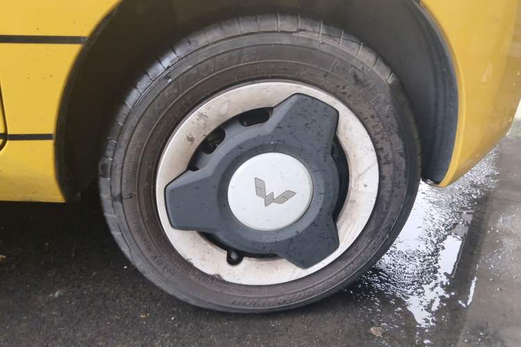 Used Wuling Hongguang MINIEV 2021 Macaron Fashion Edition Lithium-Ion Battery
