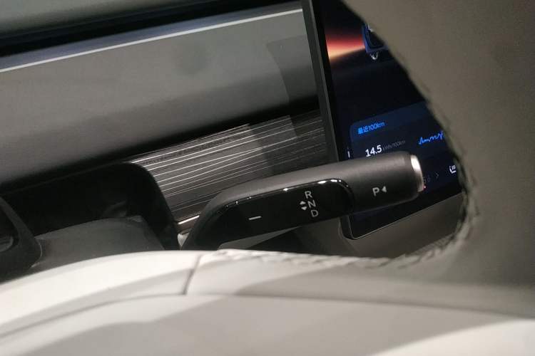 Used ONVO L60 2024 60 kWh Rear-Drive Version
