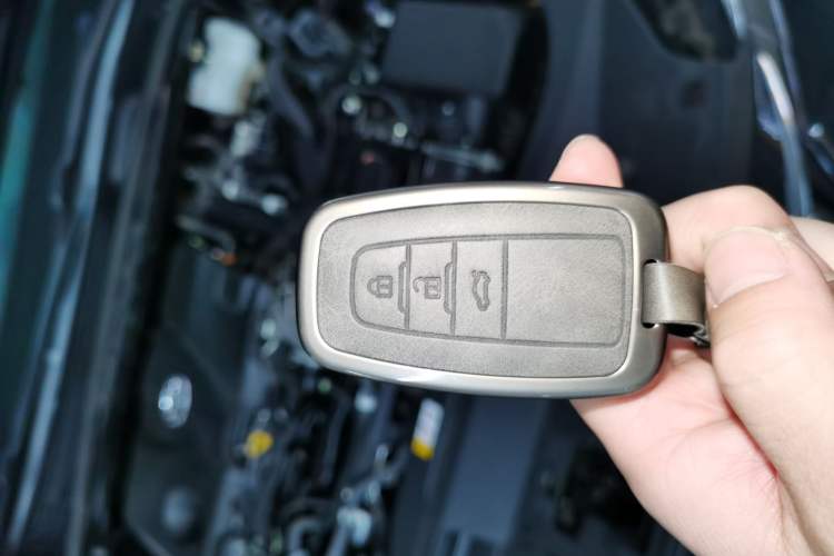 Used Toyota Avalon 2019 Dual-Engine 2.5L Luxury Edition China VI Standard
