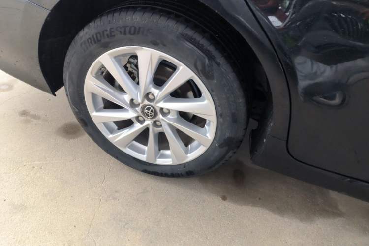 Used Toyota Camry 2021 2.0G Luxury Edition
