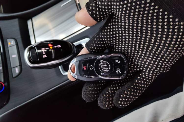 Used Buick LaCrosse 2021 652T Luxury Model
