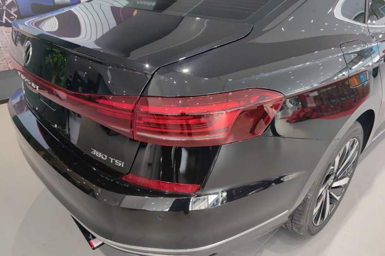 Used Volkswagen Passat 2025 Premium Version 380TSI Dragon Edition
