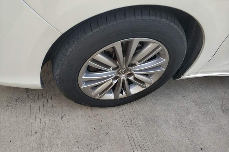 Used Citroen C4L 2015 1.2T Automatic Luxury Edition
