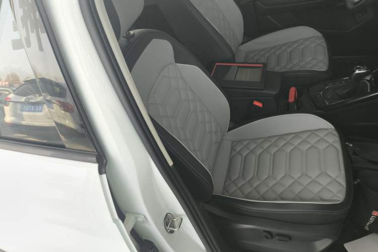 Used Volkswagen Tayron 2023 300TSI Two-Wheel-Drive Luxury Plus Advanced Edition