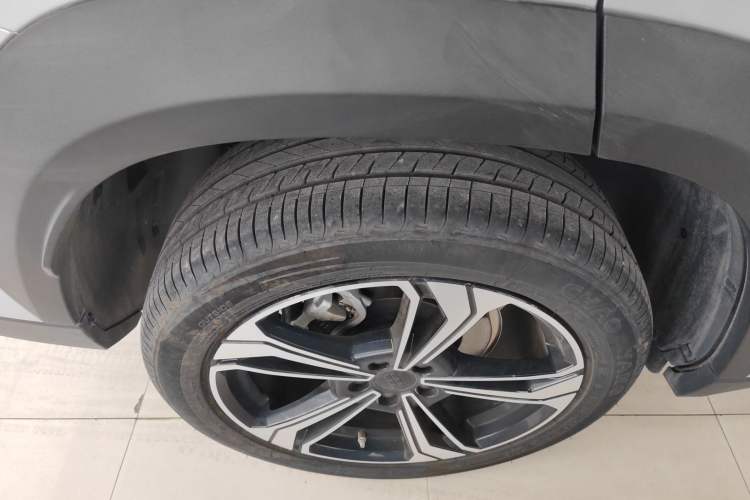 Used  L7 2025 EM-i 115km Exploration+ Edition