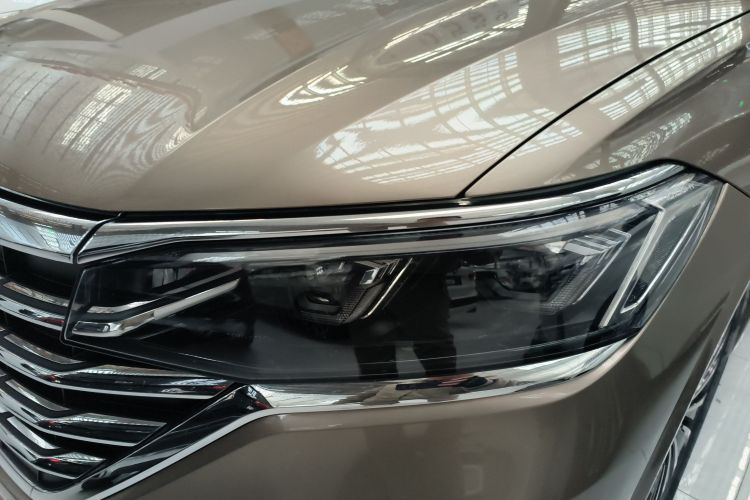 Used Volkswagen Viloran 2023 380TSI Prestige Edition
