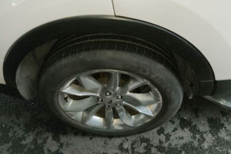 Used Ford Explorer 2013 3.5L Deluxe Model