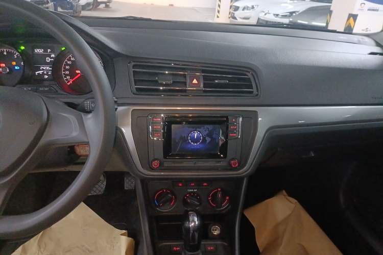 Used Volkswagen Lavida 2019 Lavida Start 1.5L Automatic Trendy Version China VI Standard
