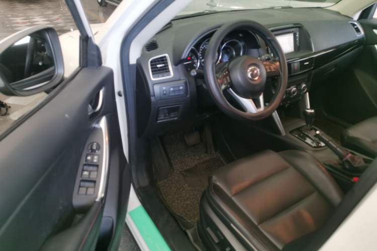 Used Mazda CX-5 2013 2.5L Automatic 4x4 Luxury Version
