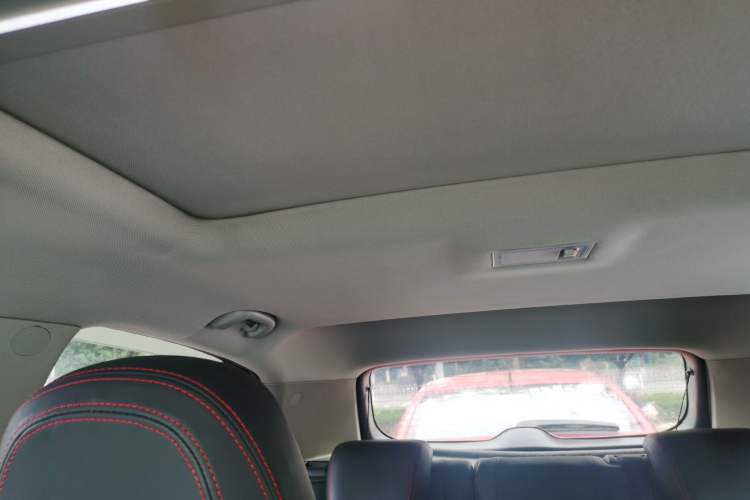 Used Buick Encore 2015 1.4T Automatic Two-Wheel Drive Urban Elite Version
