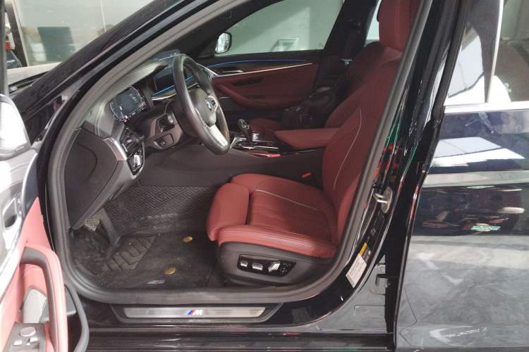 Used BMW 5 Series New Energy 2021 535Le Pioneer Edition M Sport Package
