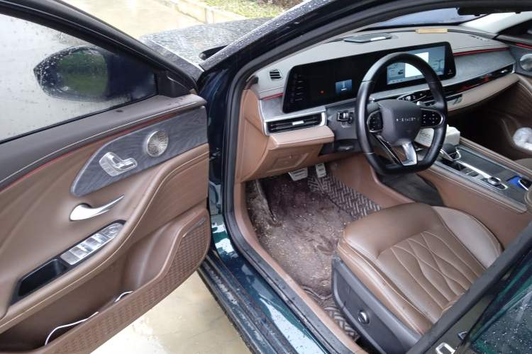 Used Chery Arrizo 8 2023 High-Performance Edition 2.0T DCT Powerfully Equipped