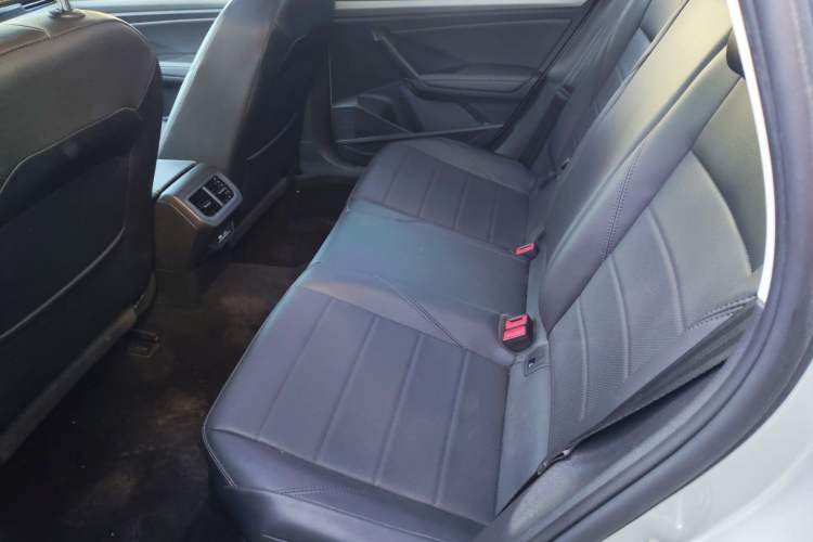 Used Volkswagen Lavida 2021 1.5L Automatic Comfort Edition
