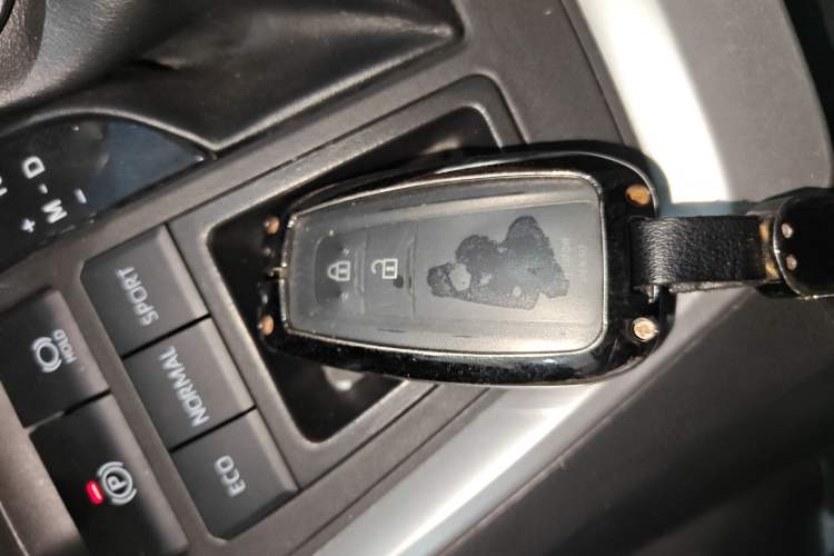 Used Toyota RAV4 2023 2.0L CVT Two-Wheel Drive Fashion Plus Edition