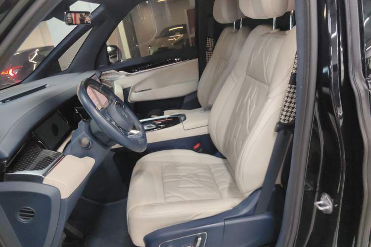 Used Zeekr 009 2024 Six-Seat Executive Version 4WD 140 kWh
