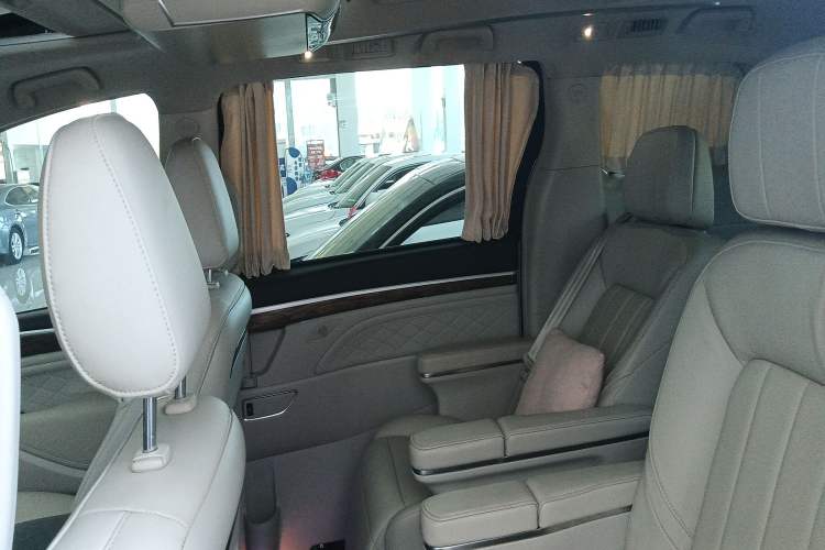 Used GAC Trumpchi M8 2020 390T Deluxe Edition
