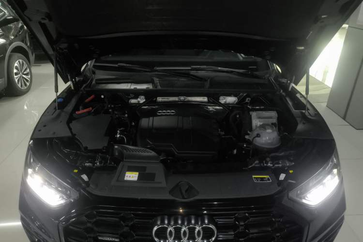 Used Audi Q5L 2023 40T Luxury Dynamic Model
